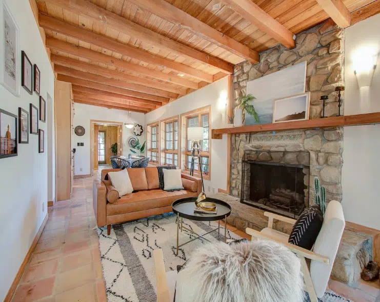  A Rustic Touch to Apartments Decor