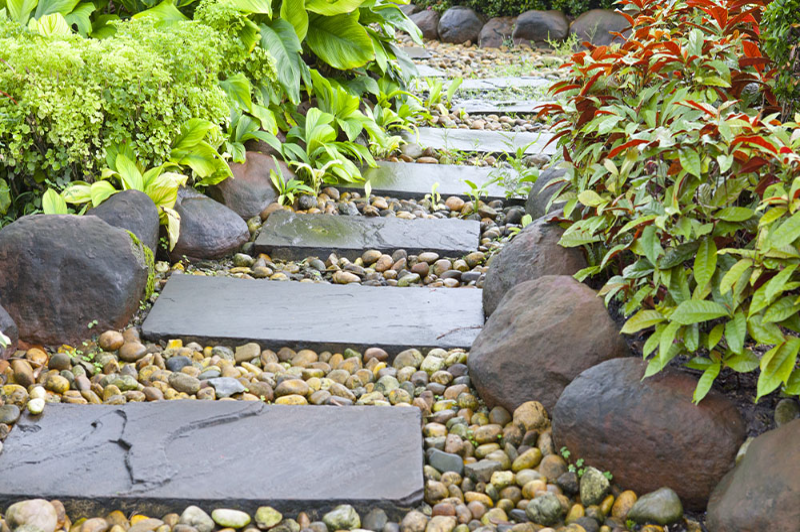 Garden Edging Using Pebbles