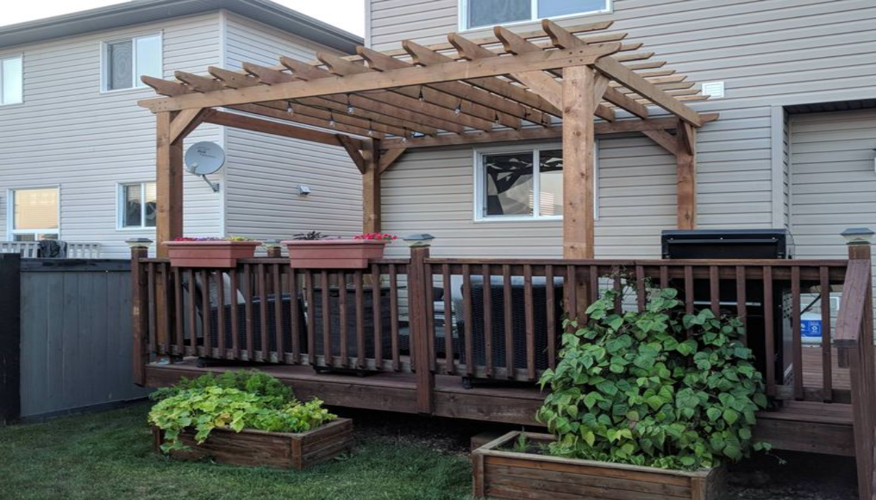 Use Deck Pergola to Create Zones