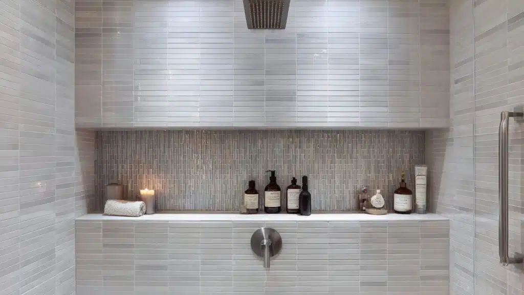 horizontal wall spanning niche