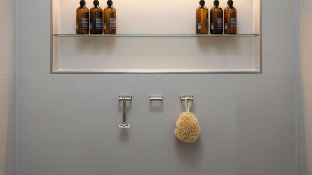 niche with built In hooks