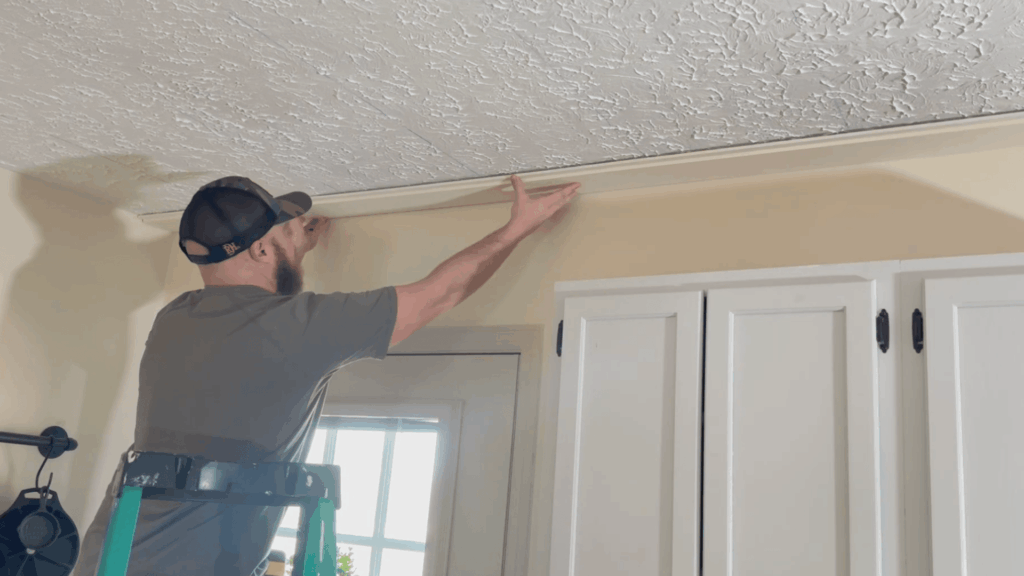 step three hang the first rows straight And secure